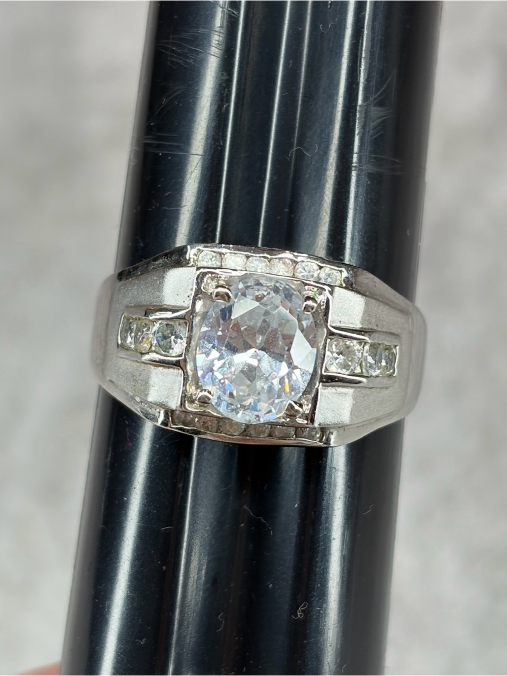 Men’s Mustang Silver Tone Ring Channel Set Stones Cubic Zirconia Size 14 Jewelry